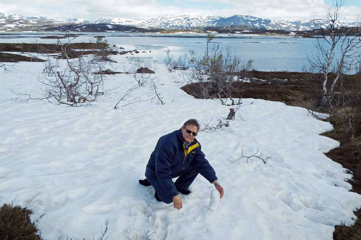 DSCF4448.jpg - Juulikuu lumi Põhja Rootsis.