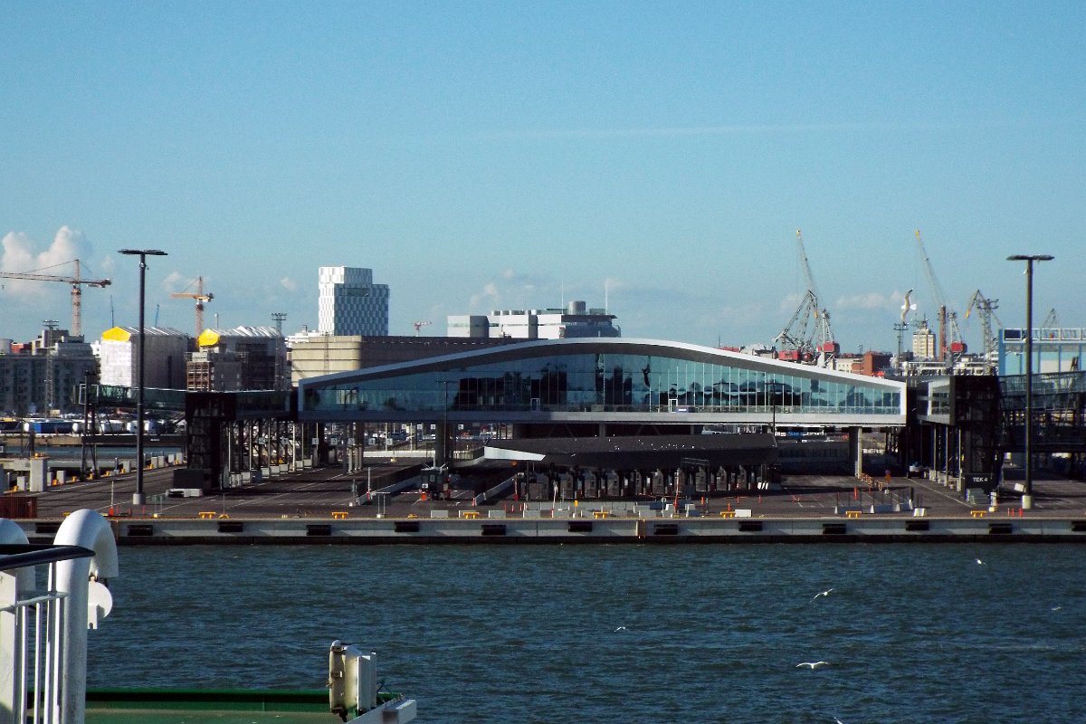 DSCF4683.jpg - Länsiterminali uus osa.