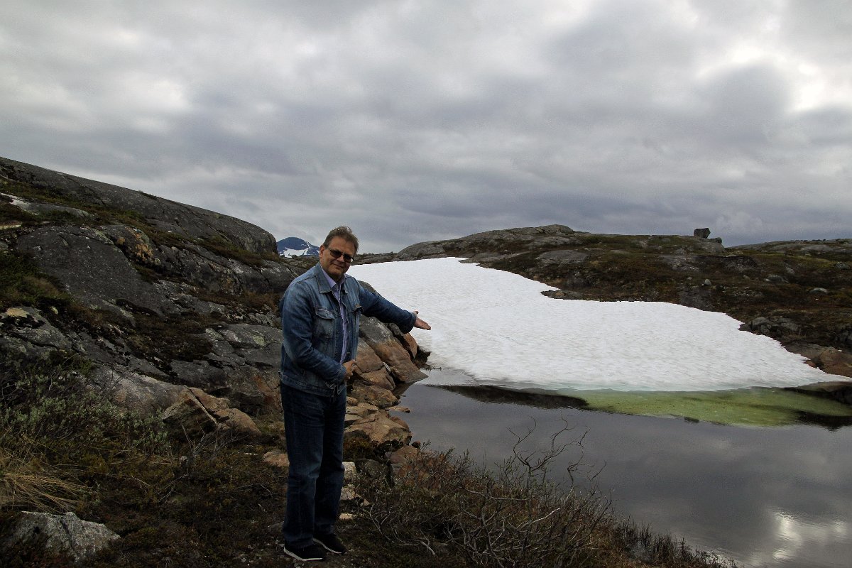 IMG_7811.jpg - Juulikuu lumi.