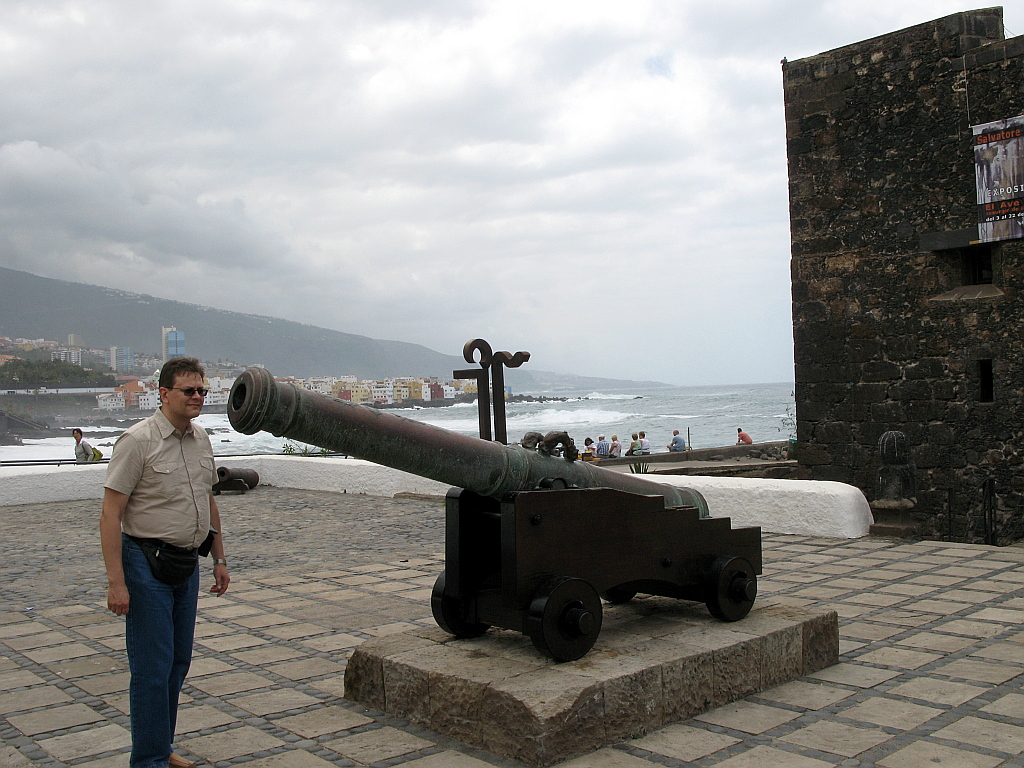 IMG_0196.JPG - Puerto de la Cruzi merekindlus